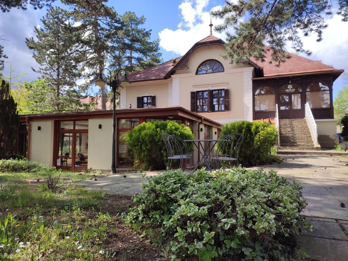 Imola Garden Vendeghaz Hotel Balatonfured Luaran gambar