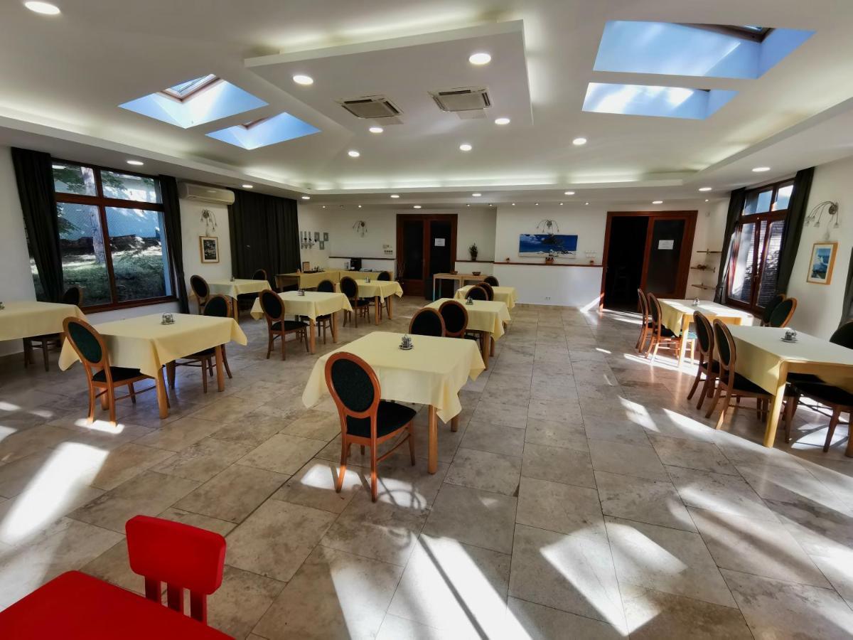 Imola Garden Vendeghaz Hotel Balatonfured Luaran gambar