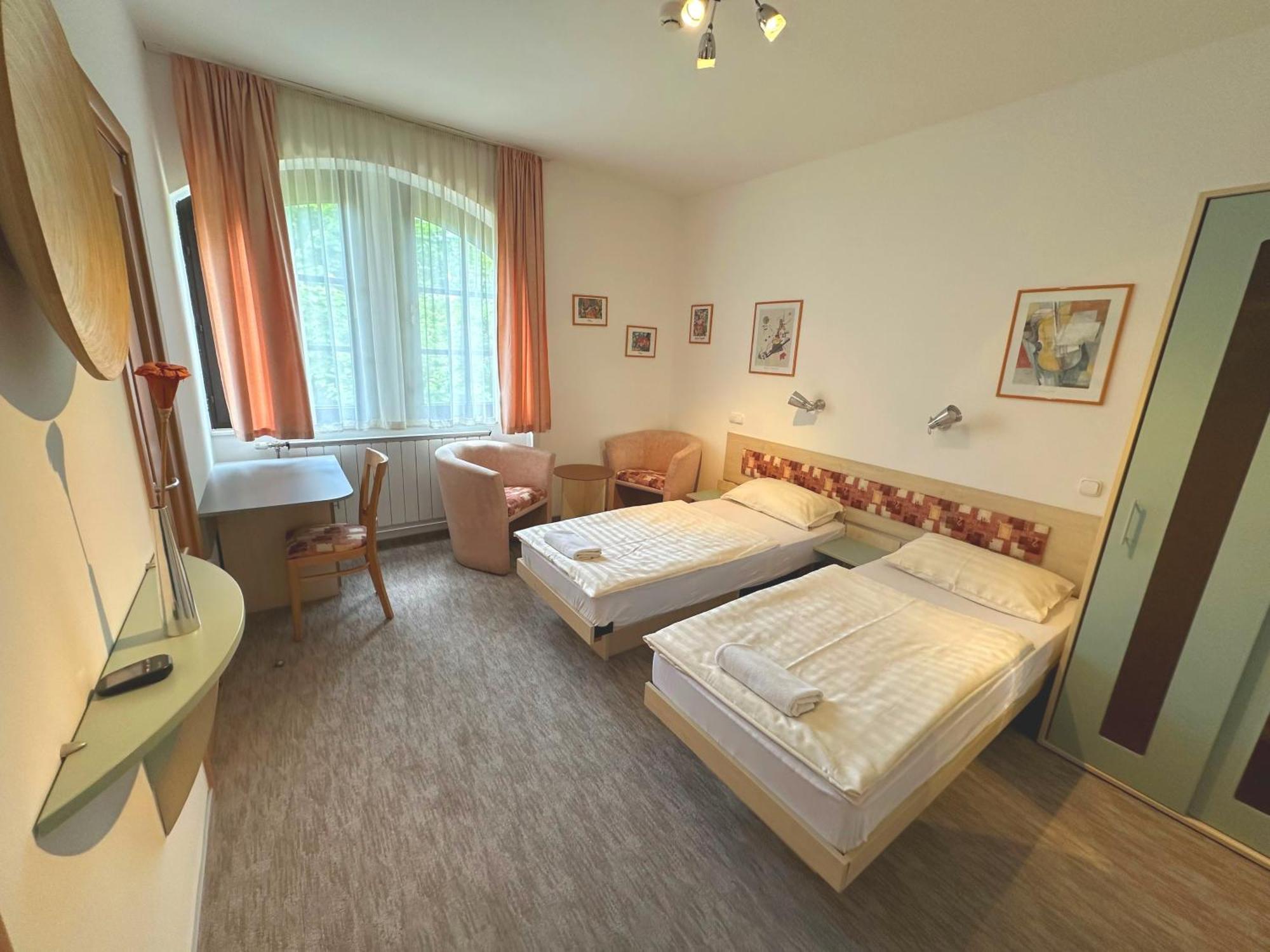 Imola Garden Vendeghaz Hotel Balatonfured Luaran gambar